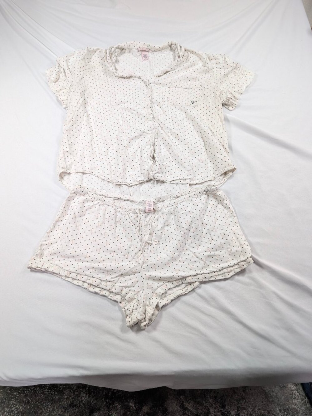 Victoria’s Secret Coquette Polka Dot & V-Logo Short Pajama Set - Large